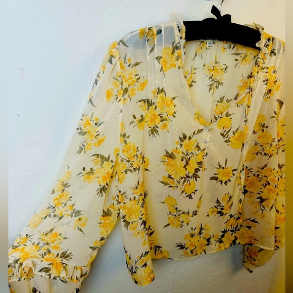 Wallflower Women's Elodie Long Sleeve V-Neck Chiffon Top size XL - Picture 3 of 6